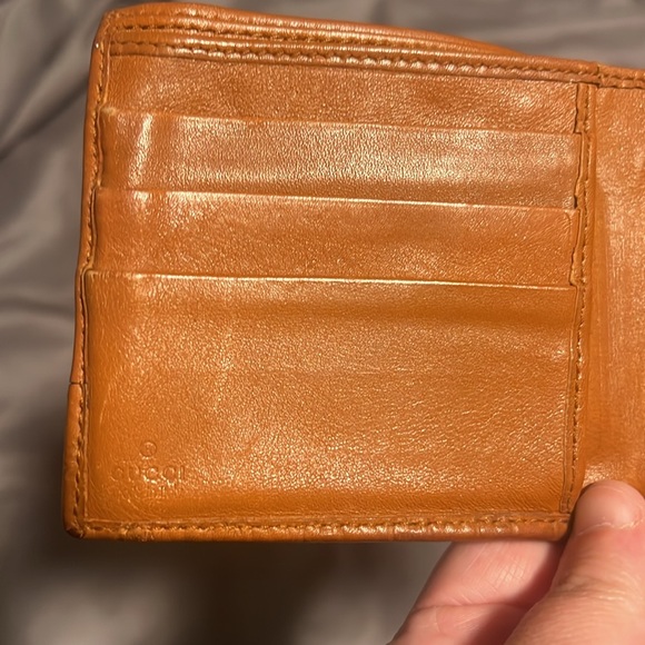 Gucci Authentic Mens leather wallet - Picture 8 of 15